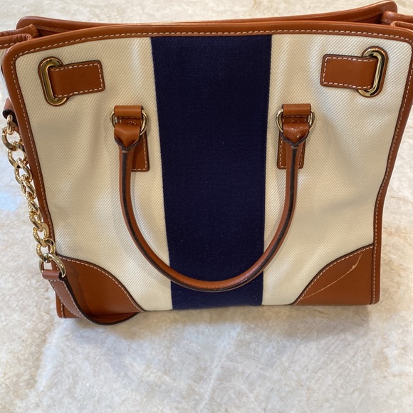 🔴FREE SHIPPING EUC Michael Kors Saffiano large Tote Bag - Picture 2 of 12